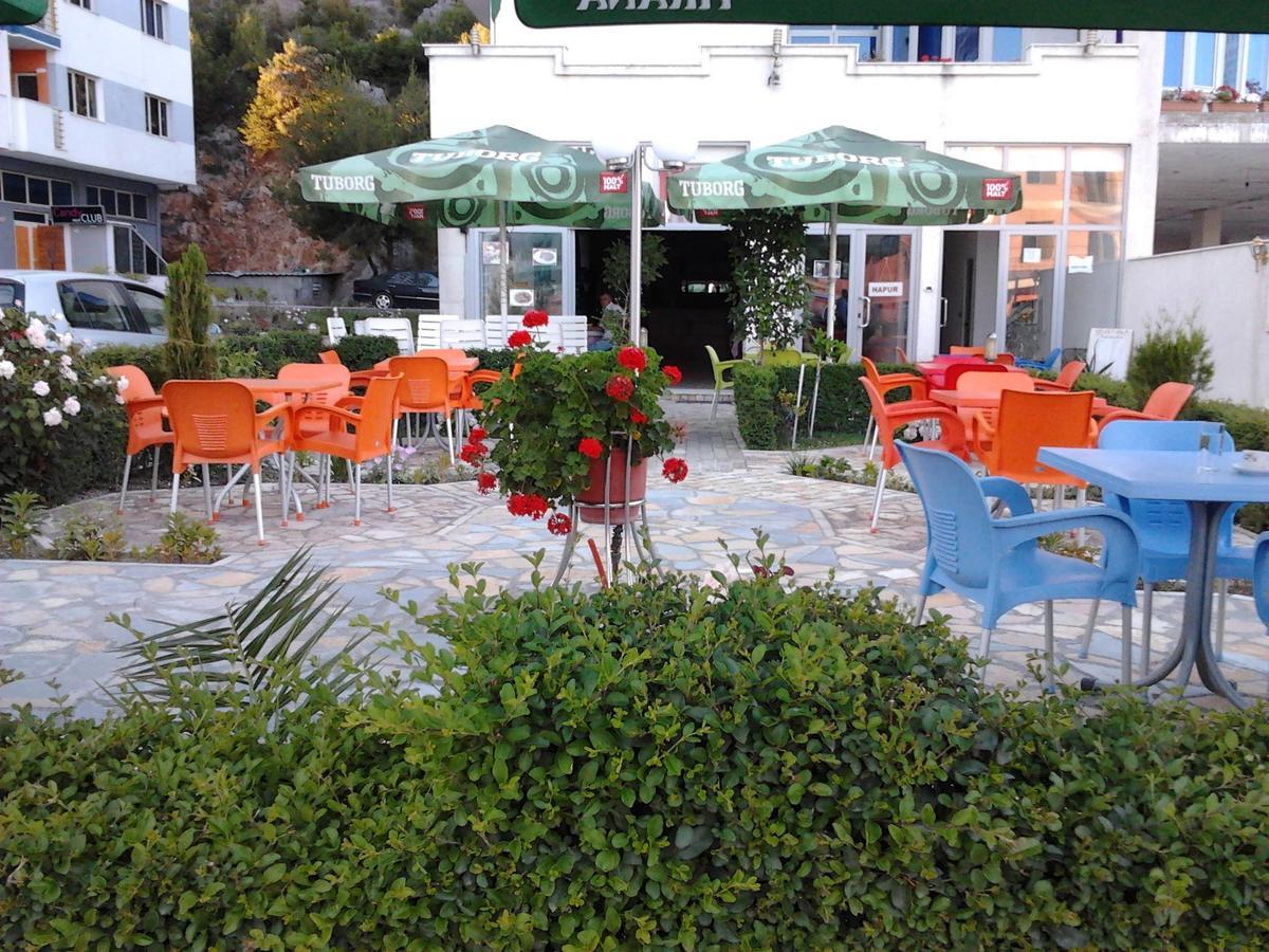Hotel Kaqaniku Shëngjin Екстериор снимка