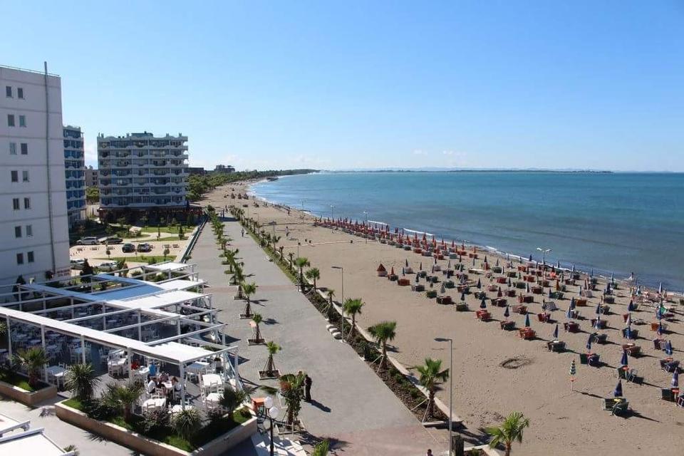 Hotel Kaqaniku Shëngjin Екстериор снимка