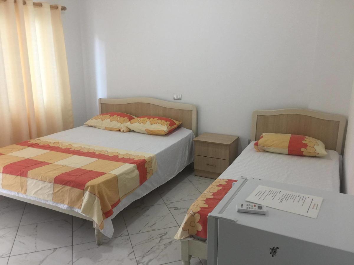 Hotel Kaqaniku Shëngjin Екстериор снимка