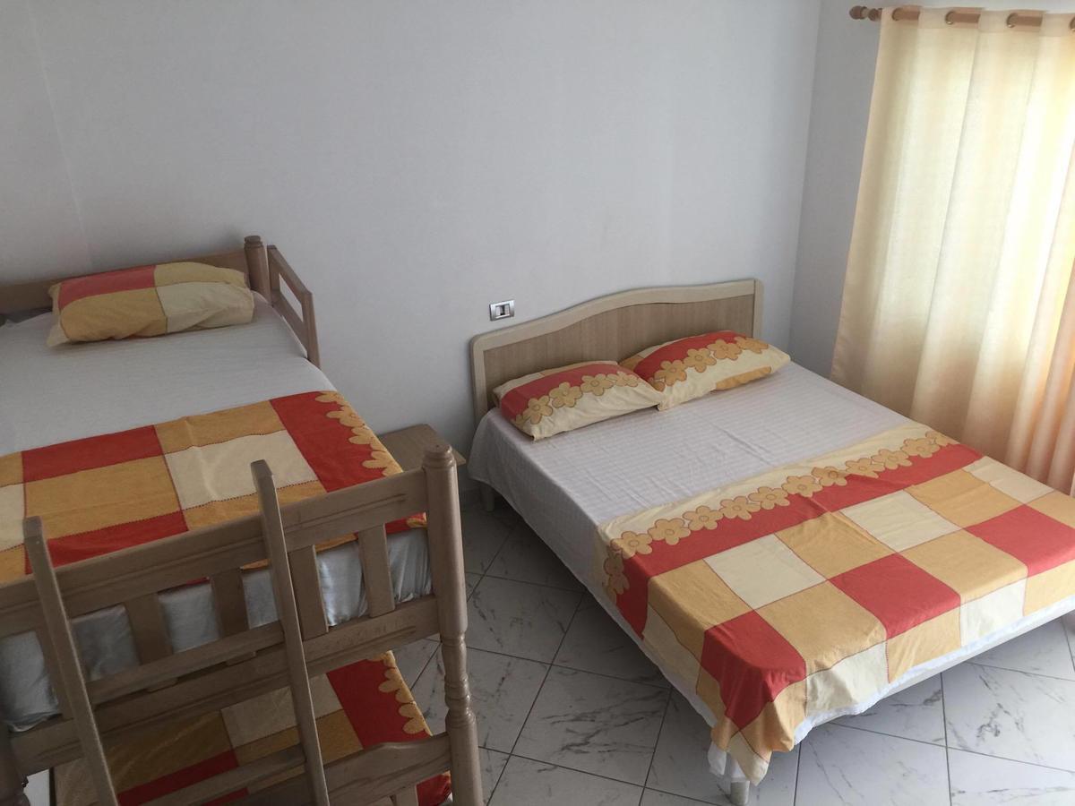 Hotel Kaqaniku Shëngjin Екстериор снимка